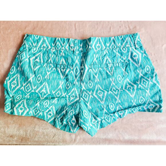 Old Navy Turquoise Ikat Shorts Size 4 - Picture 2 of 4
